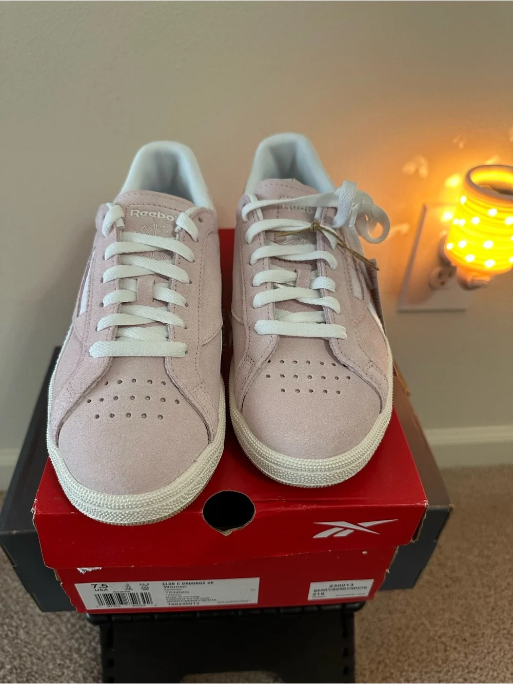 Reebok Club C Grounds UK, Women's Suede Sneakers - Berry/Berry/White, Size 7.5
